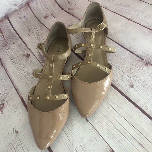 Sole Society Shoes - [Sole Society] Nude studded T-Strap flats “Susie”